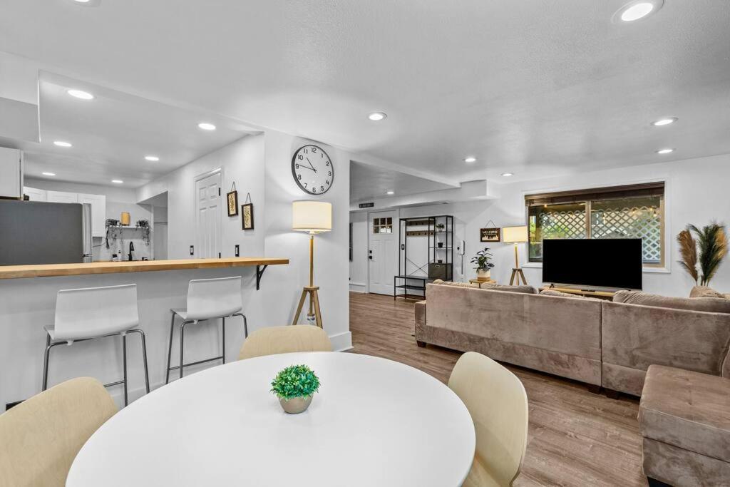 Apartamento Pacific Nw Gem W/Hot-Tub 15 Minutes Airport. Auburn Exterior foto