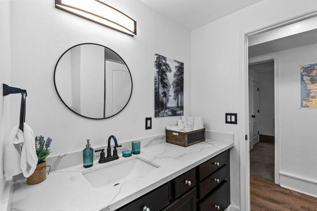 Apartamento Pacific Nw Gem W/Hot-Tub 15 Minutes Airport. Auburn Exterior foto